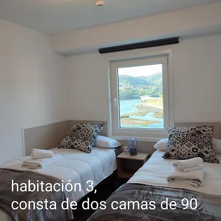 O Paseo, 5 Estrellas. *