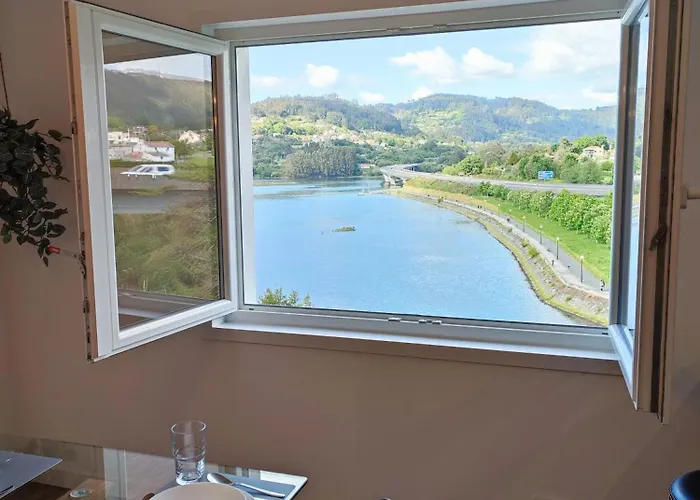 O Paseo, 5 Estrellas. Puentedeume